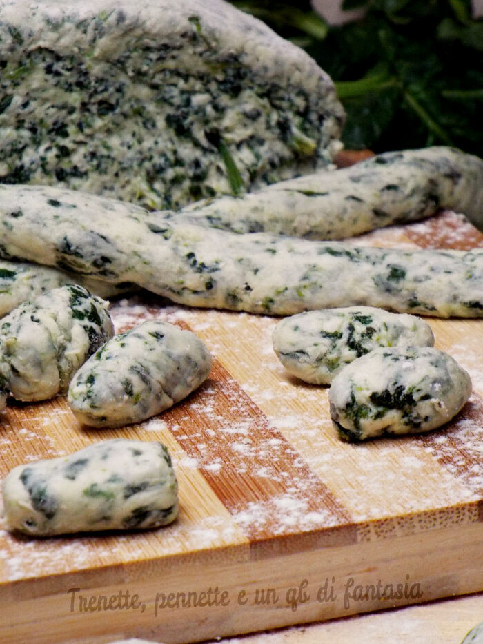 Impasto gnocchi con ricotta e spinaci