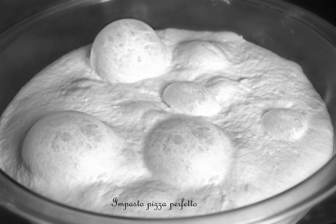 Impasto per pizza a lunga lievitazione con 1 g di lievito secco