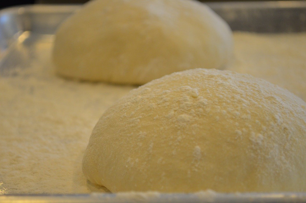 Impasto per pizza napoletana (per cottura in forno casalingo)