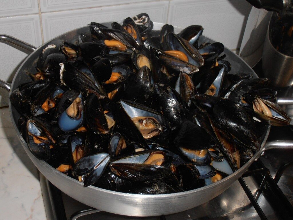 Impepata di cozze al limone