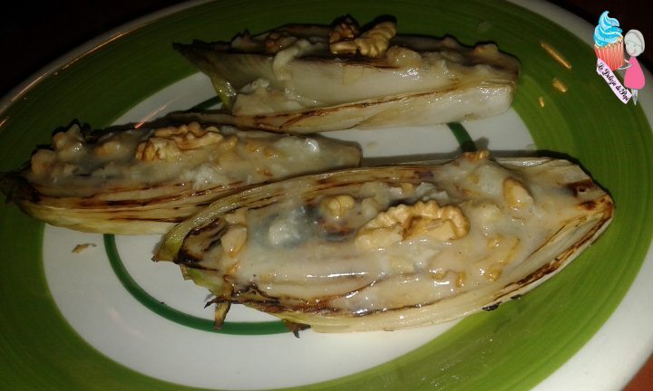 Indivia con crema di gorgonzola e noci