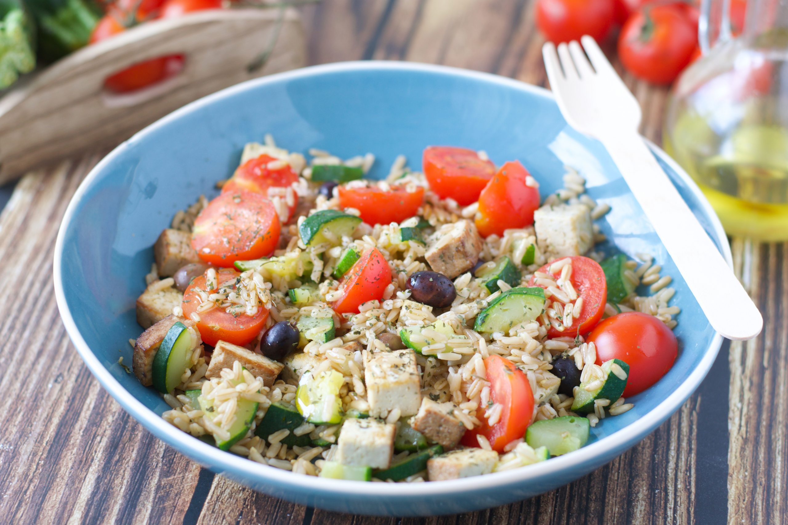 Insalata di avena con tofu e verdure