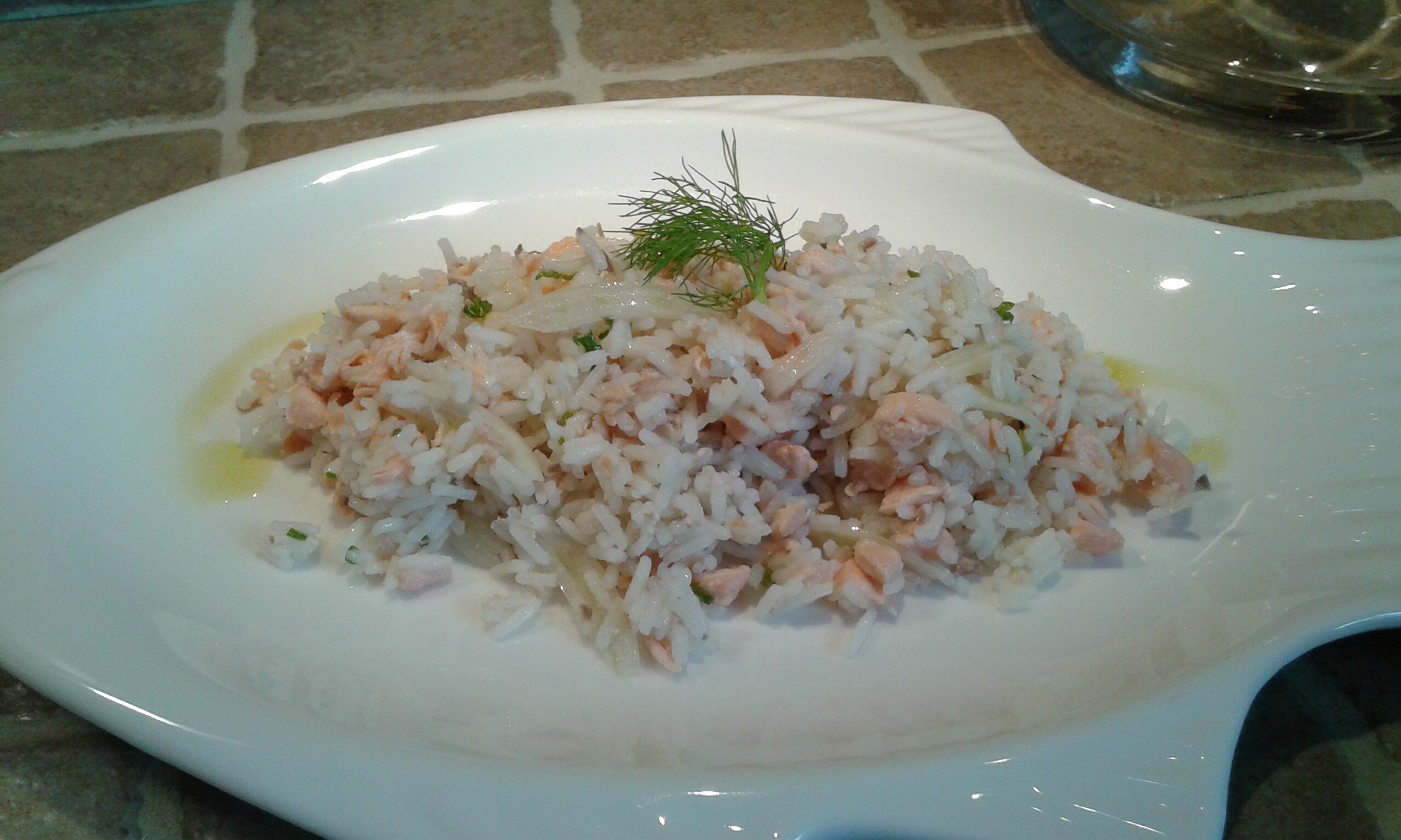 Insalata di basmati con salmone e finocchio