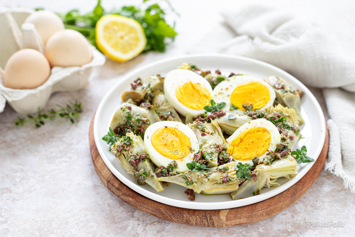 Insalata di carciofi e uova sode