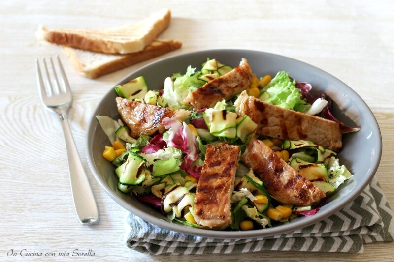 Insalata di carne e zucchine grigliate