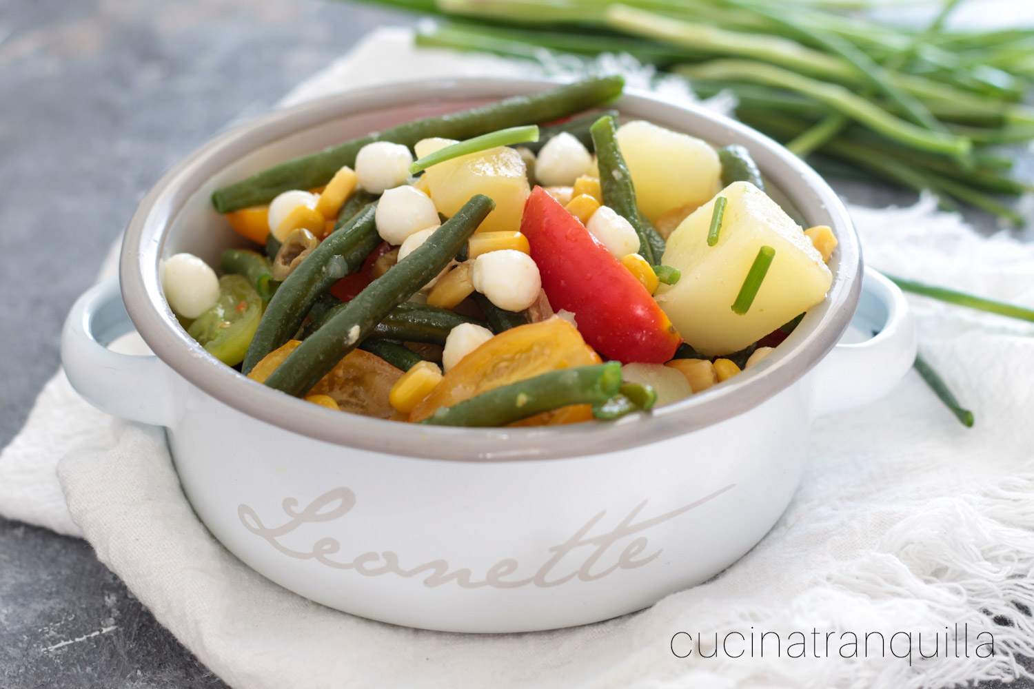 Insalata di fagiolini con patate e pomodorini