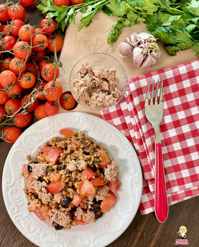 Insalata di farro e tonno ricetta light