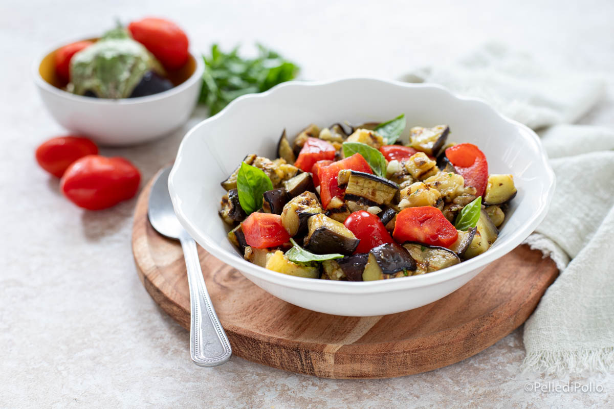 Insalata di melanzane e pomodori