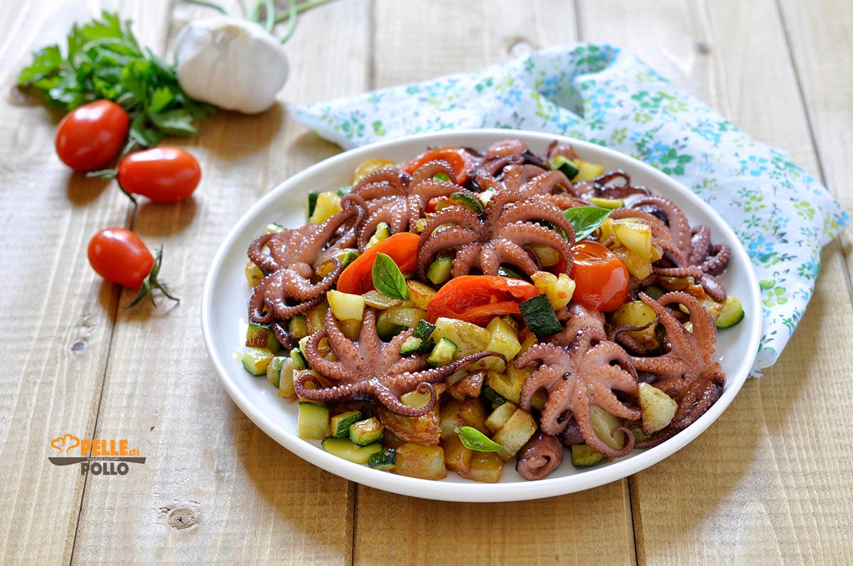Insalata di moscardini con verdure e patate