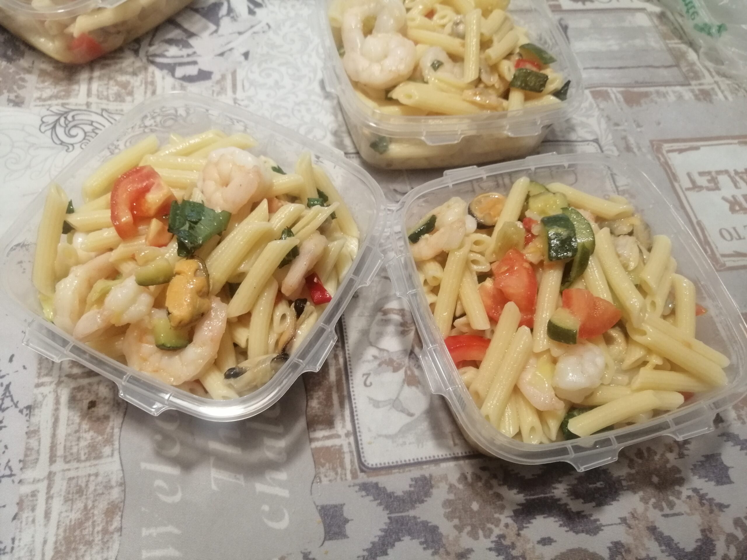 Insalata di pasta del pescatore