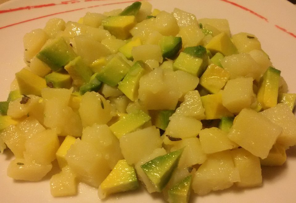 Insalata di patate e avocado