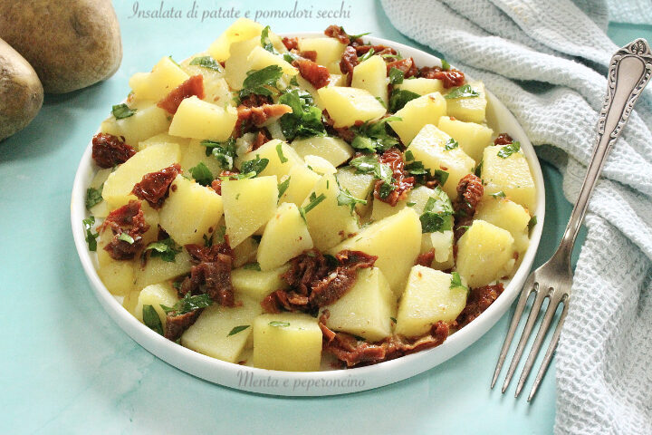 Insalata di patate e pomodori secchi