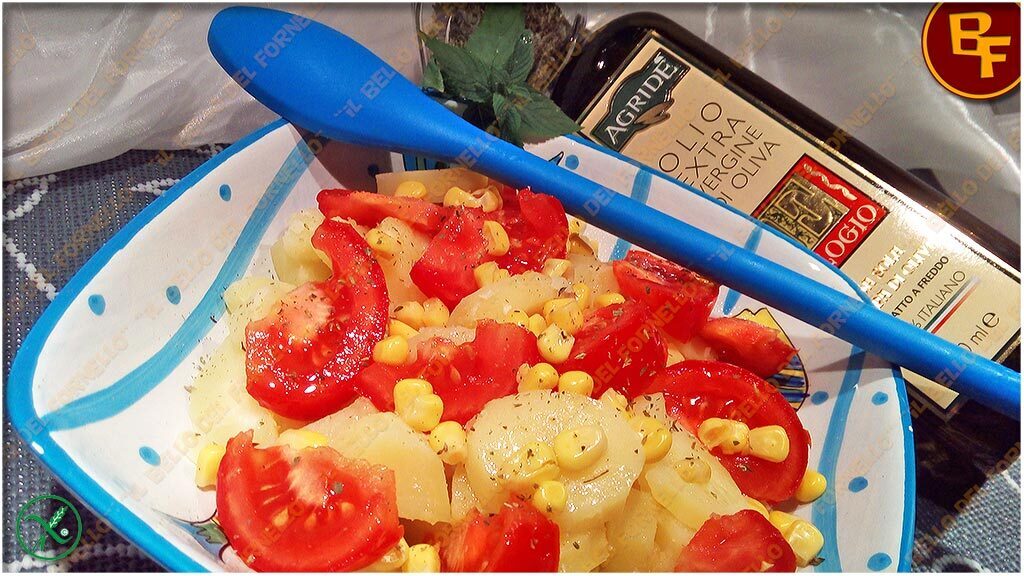 Insalata di patate pomodoro e mais