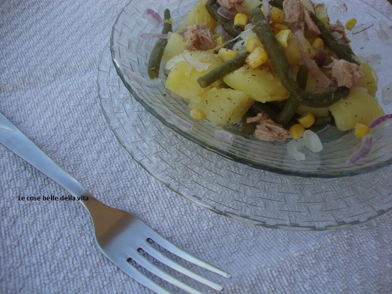 Insalata di patate,fagiolini,tonno e cipolla di Tropea