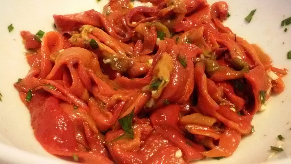 Insalata di peperoni arrostiti