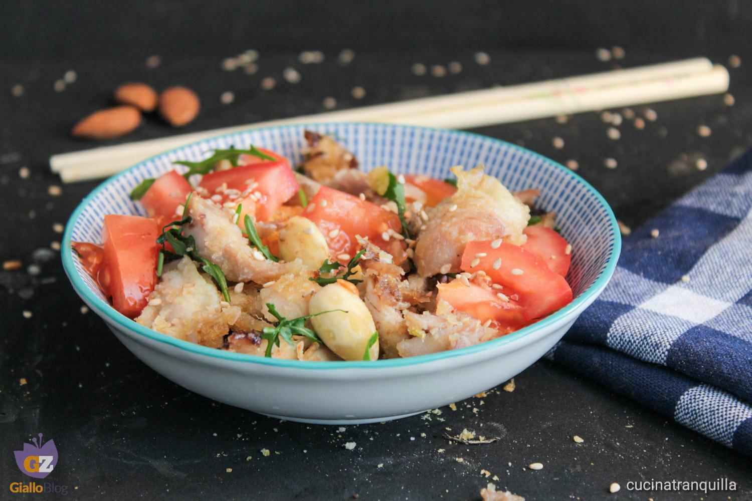 Insalata di pollo alle mandorle