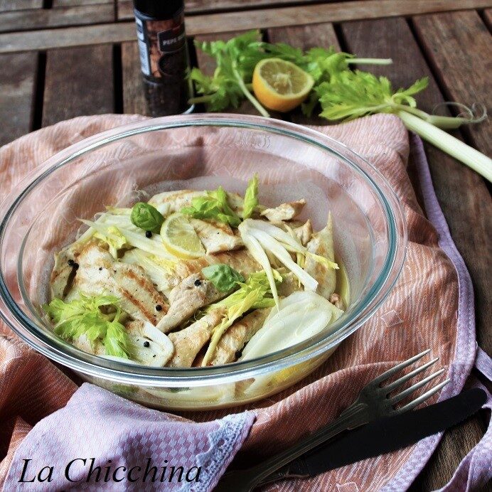 Insalata di pollo e sedano bianco