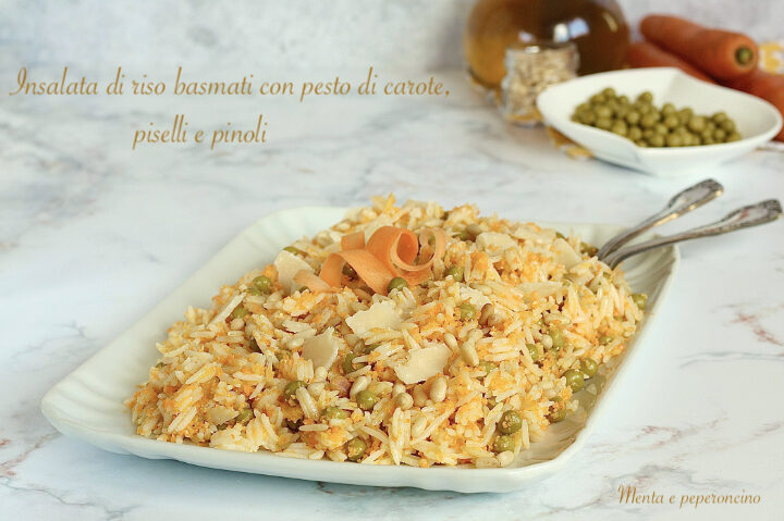 Insalata di riso basmati con pesto di carote, piselli e pinoli