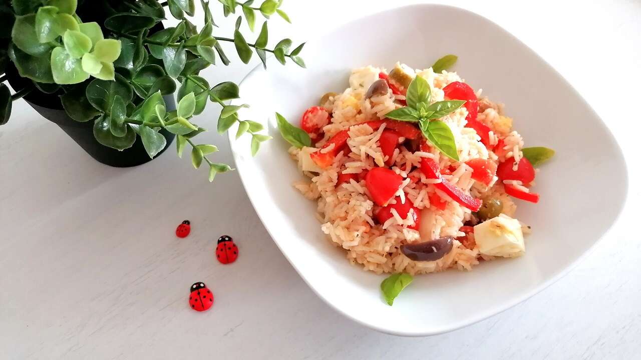 Insalata di riso basmati, un piatto unico gustosissimo