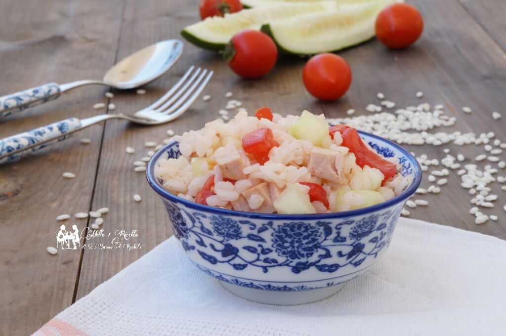 Insalata di riso con cetrioli