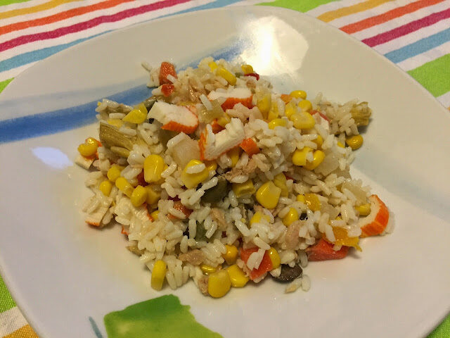 Insalata di riso con polpa di granchio