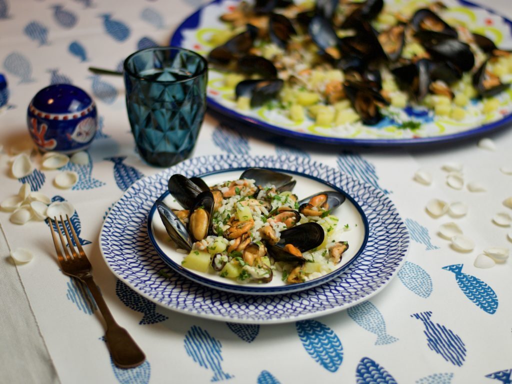 Insalata di riso, patate e cozze