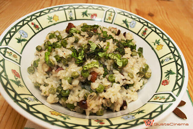 Insalata di riso piselli e mandorle