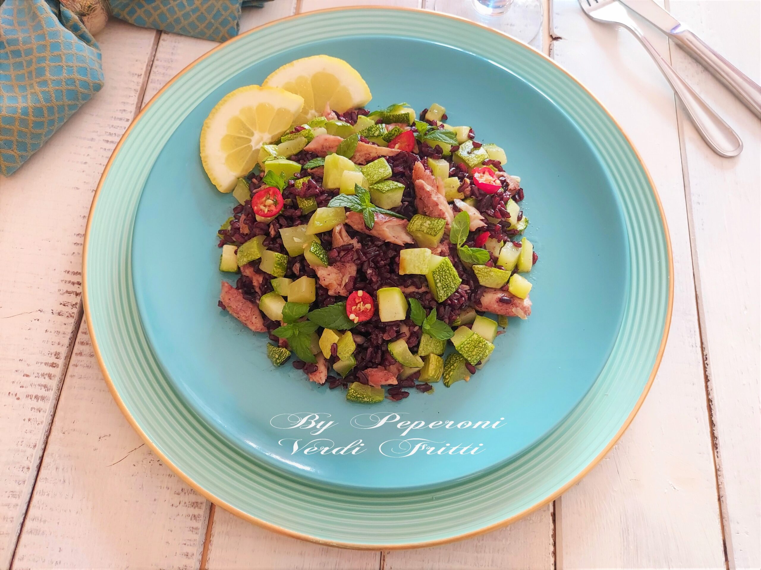Insalata di riso venere sgombro e zucchine