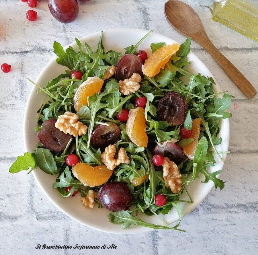 Insalata di rucola con clementine e noci