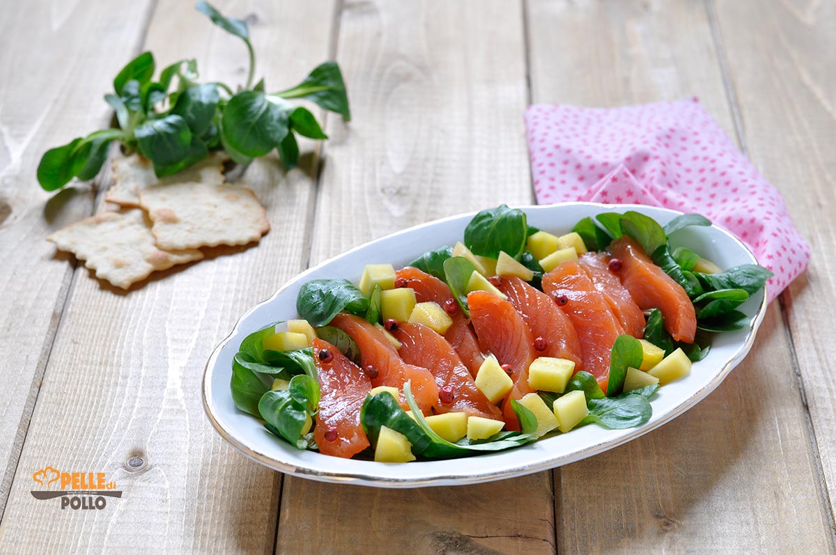 Insalata di salmone affumicato e mango