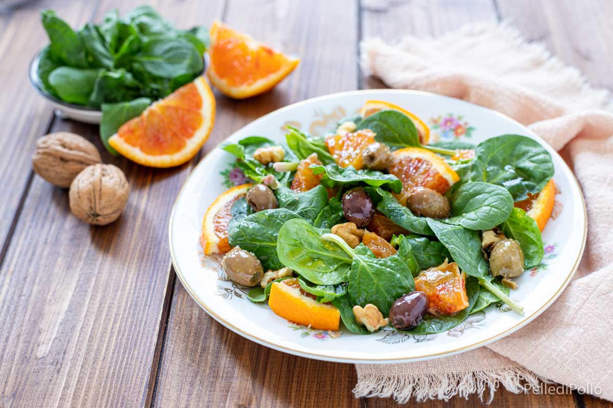 Insalata di spinaci con arance e noci