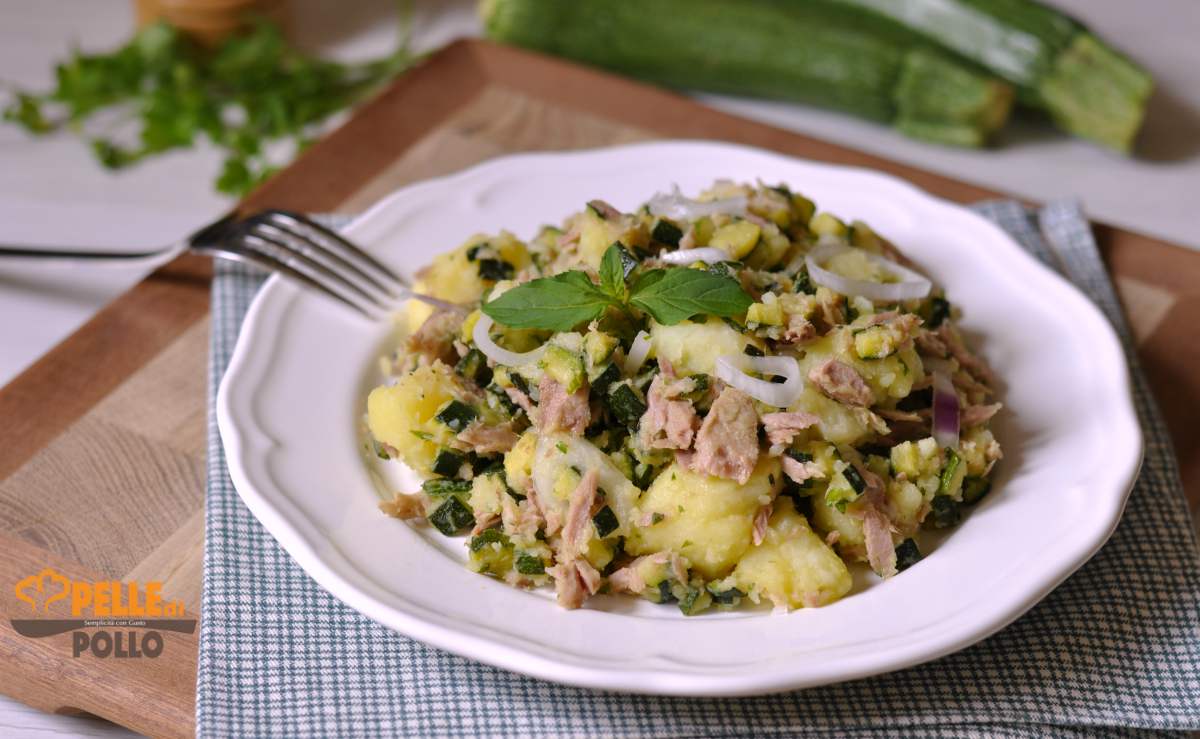 Insalata di tonno con patate e zucchine