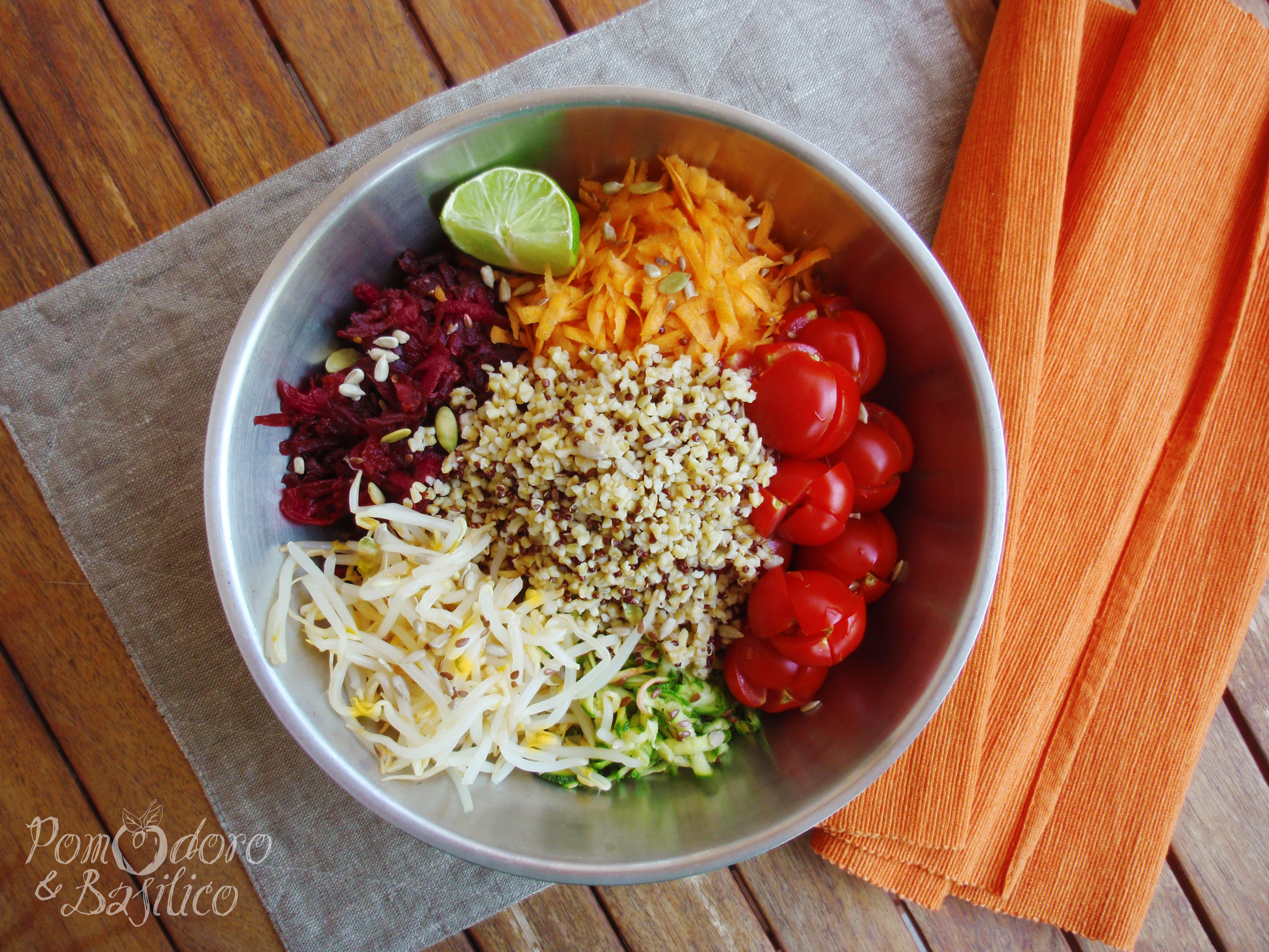 Insalata estiva bulgur e quinoa