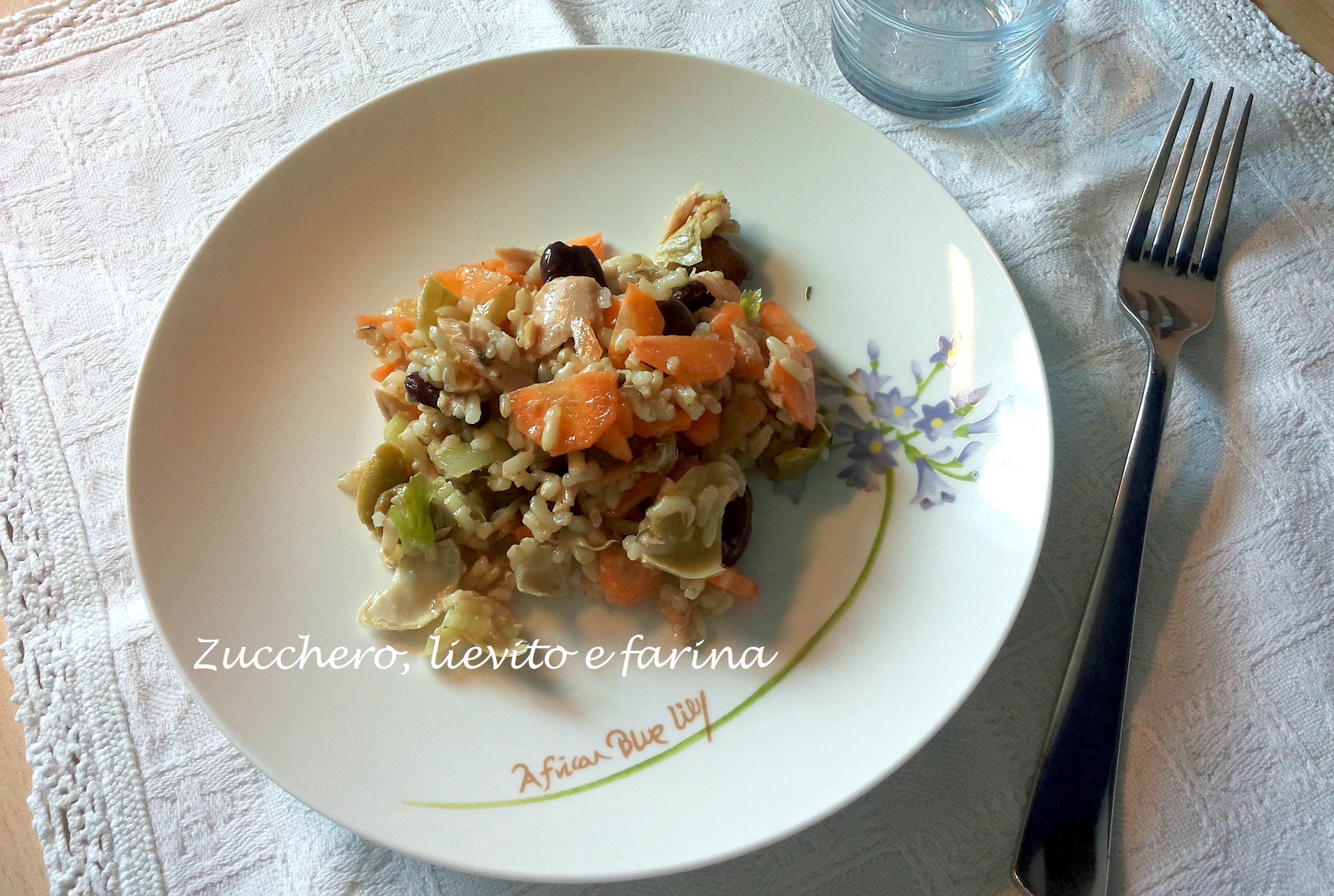 Insalata fredda con riso integrale