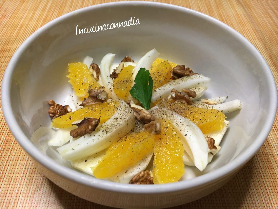 Insalata invernale di finocchi, arance e noci