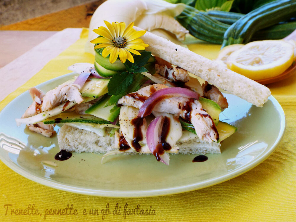 Insalata leggera di finocchi zucchine e pollo