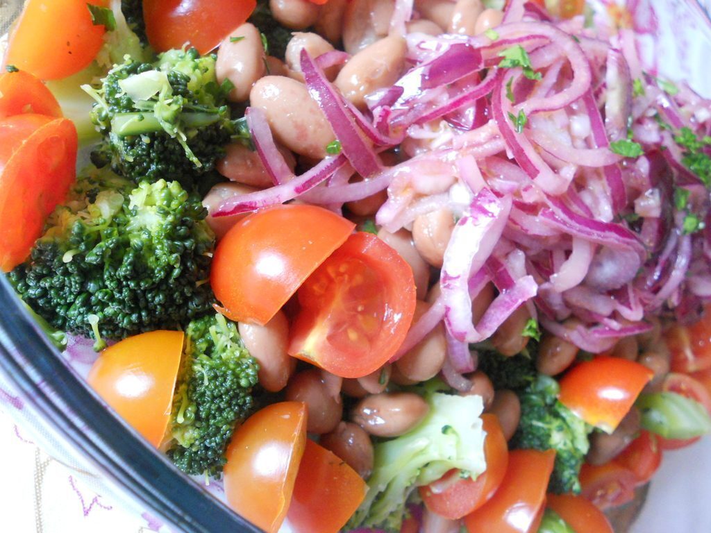 Insalata light di fagioli e verdure