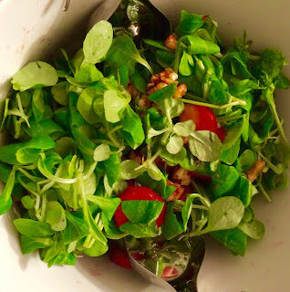 INSALATA PRIMAVERA CON LE FRAGOLE