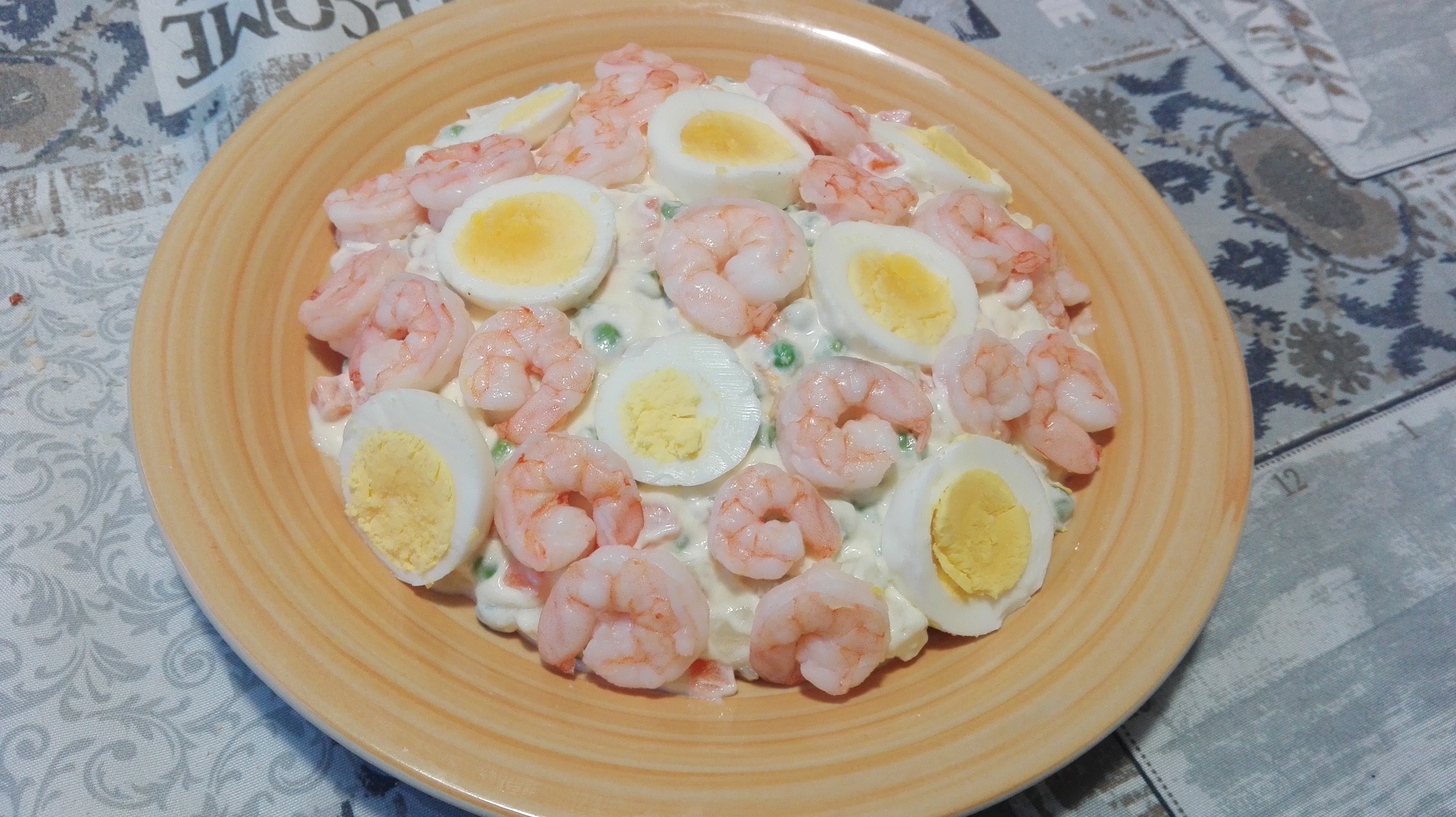 Insalata russa con gamberi