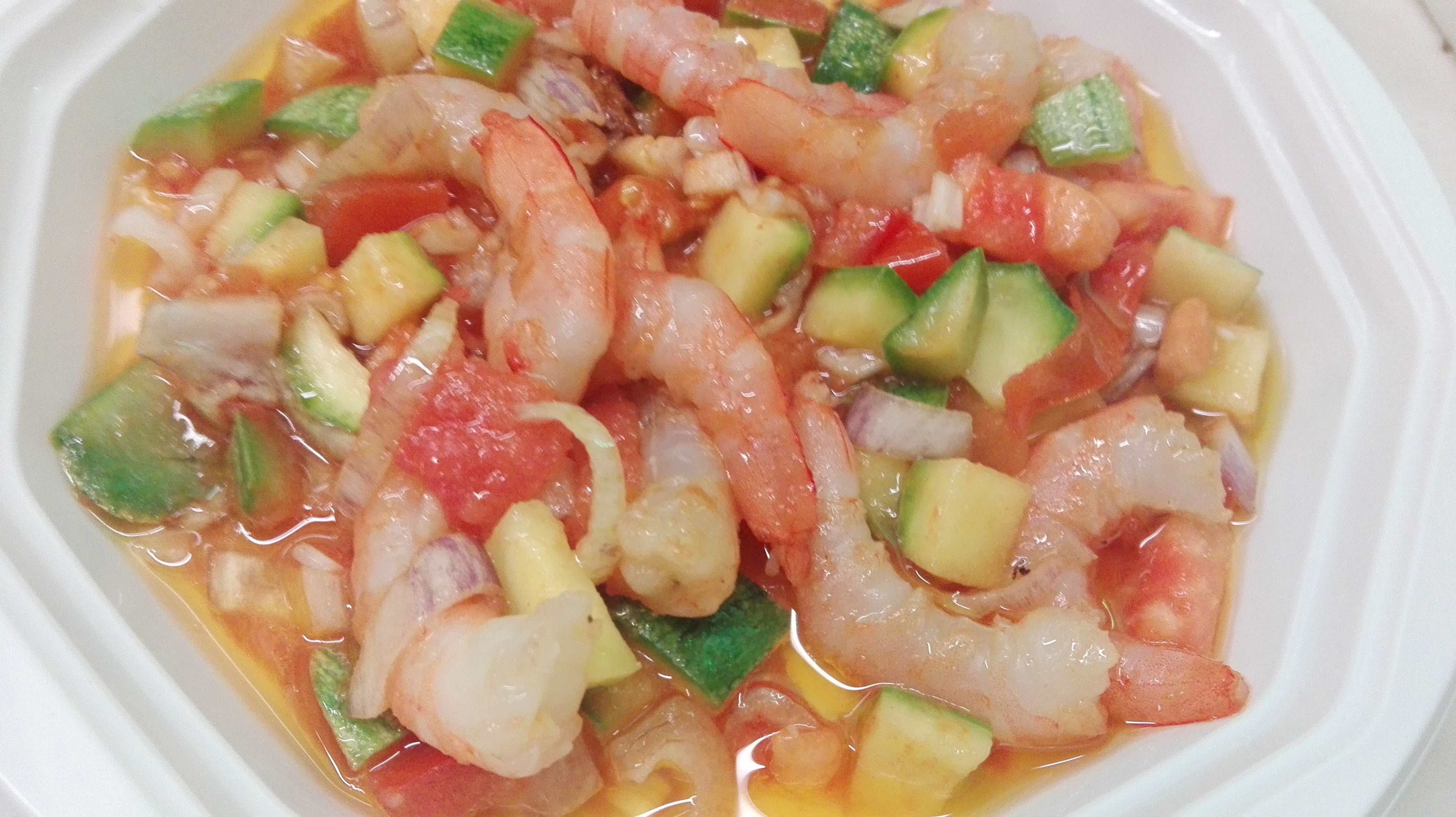 Insalata tiepida di gamberi e zucchine
