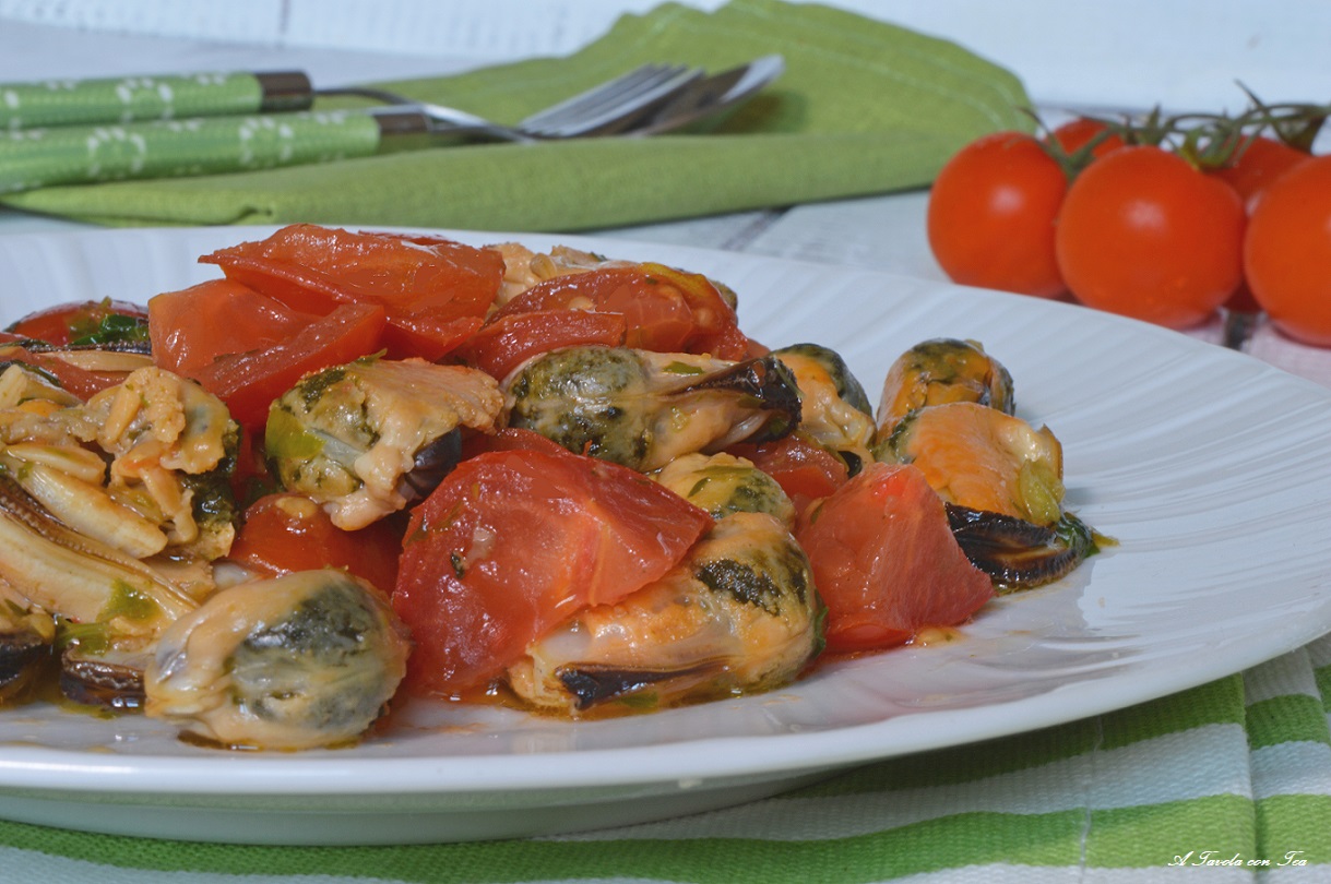 Insalata veloce di cozze e pomodorini