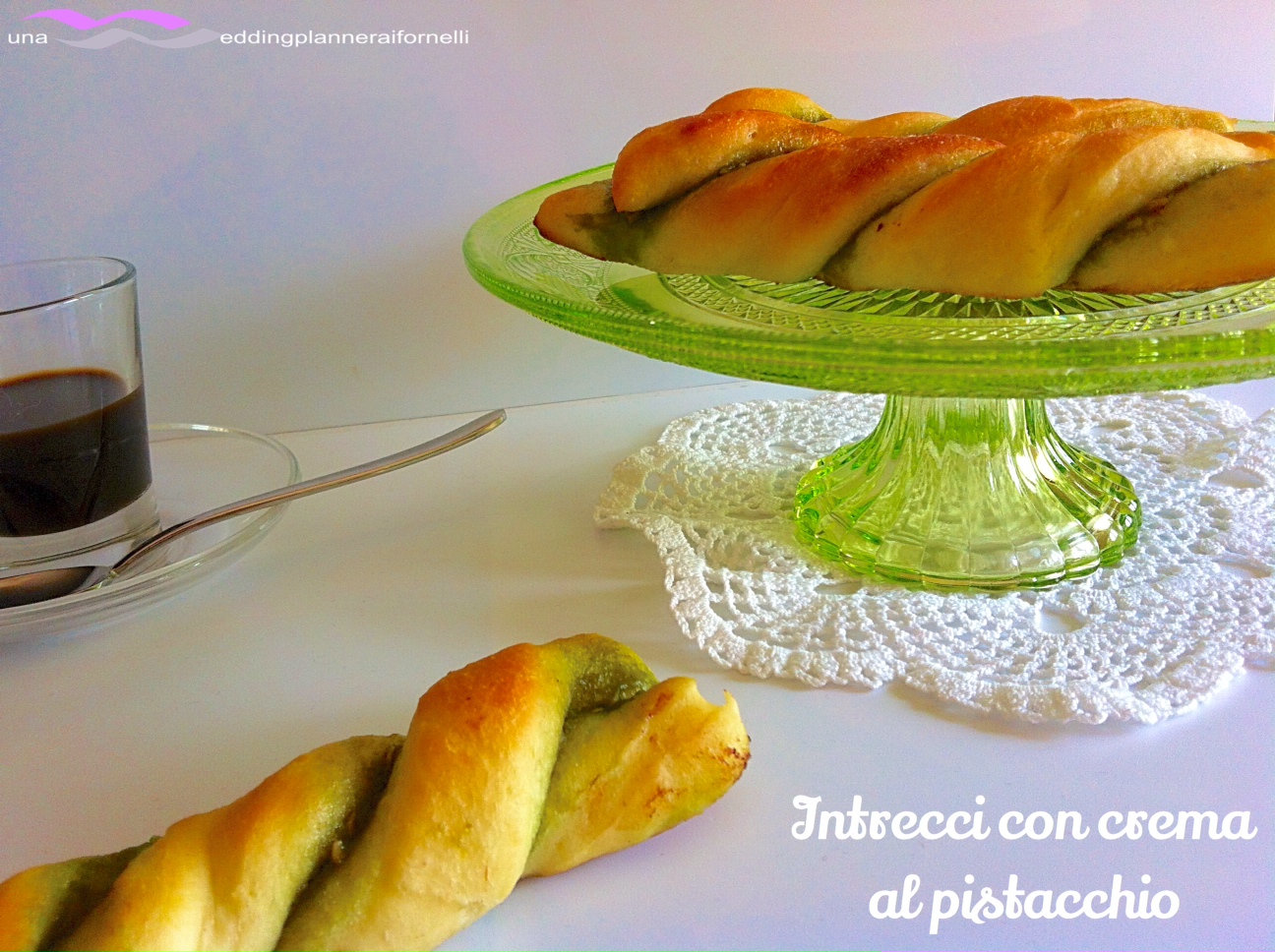 Intrecci con crema al pistacchio