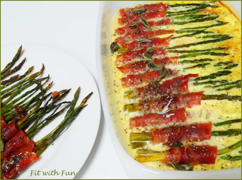 Involtini asparagi e prosciutto con e senza crema di uova