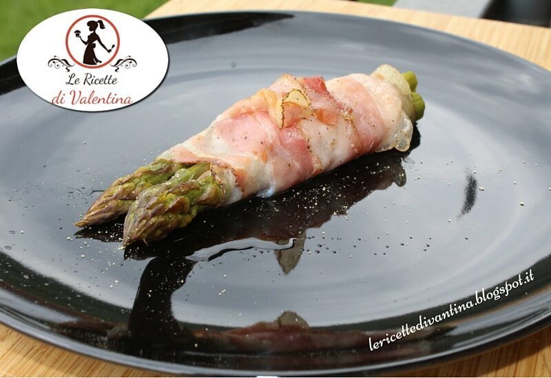 Involtini di asparagi, mazzancolle e pancetta