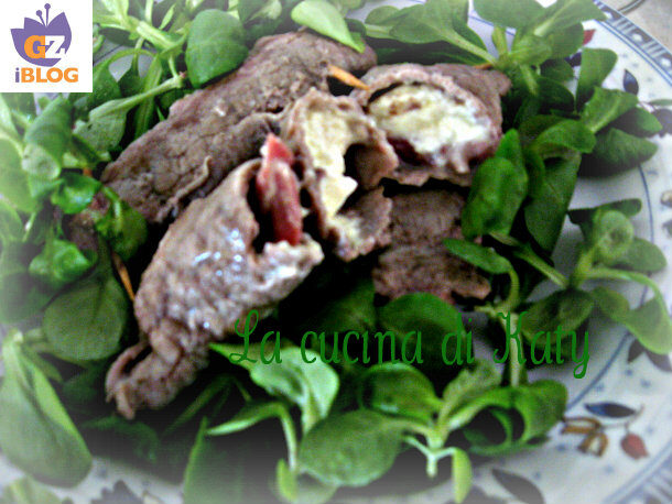 Involtini di carne pancetta affumicata e