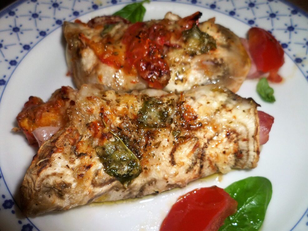 Involtini di melanzana con prosciutto e mozzarella