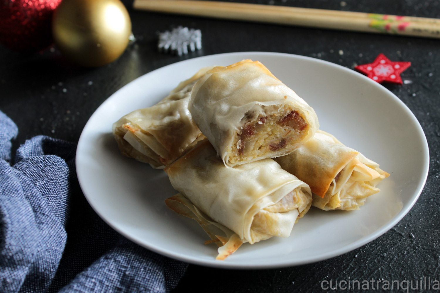 Involtini di pasta fillo con cachi