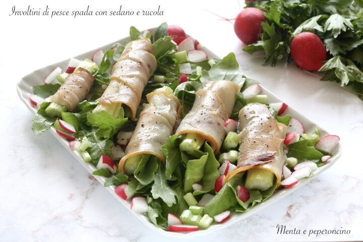 Involtini di pesce spada con sedano e rucola