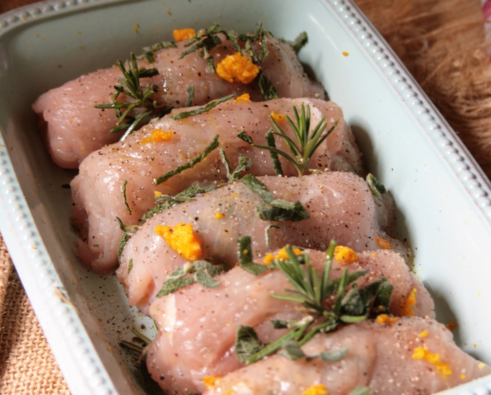 INVOLTINI DI PETTO DI TACCHINO AGLI AGRUMI