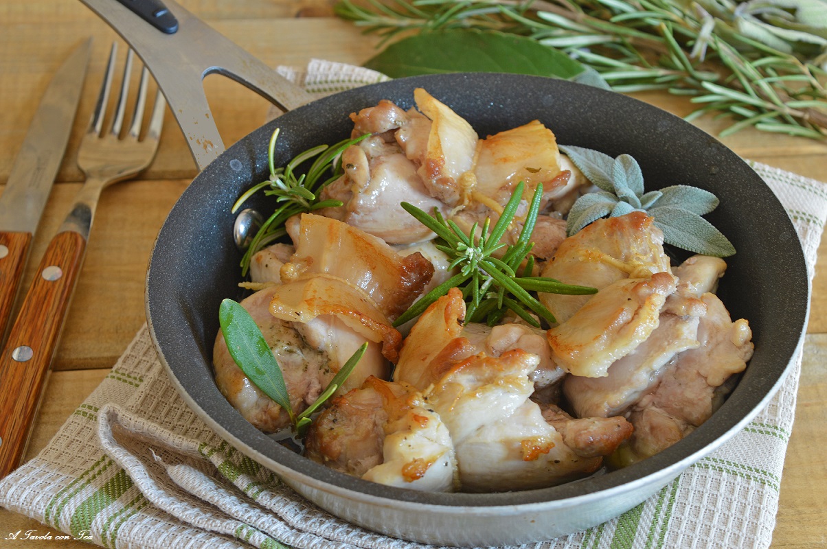 Involtini di pollo bacon e senape facili e succosi